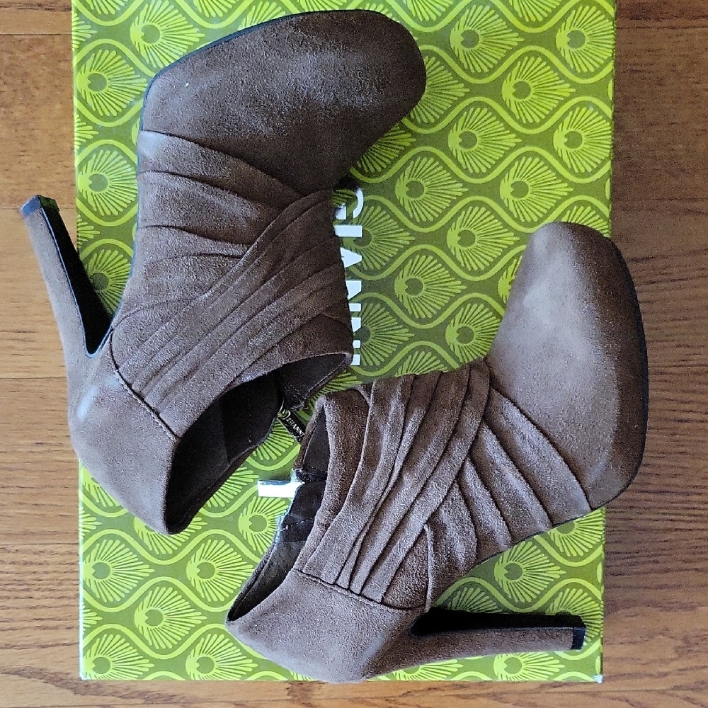 Gianni Bini Brown Heeled Boots with Suede and Pleated Finish